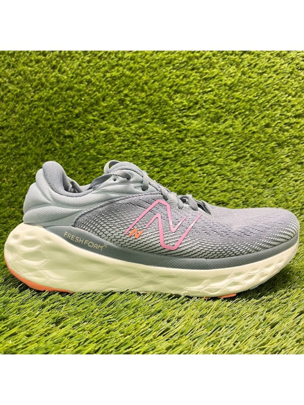 New Balance Fresh Foam X 840v1 Womens Size 9.5 Mens 8 Blue Pink Shoes Sneakers